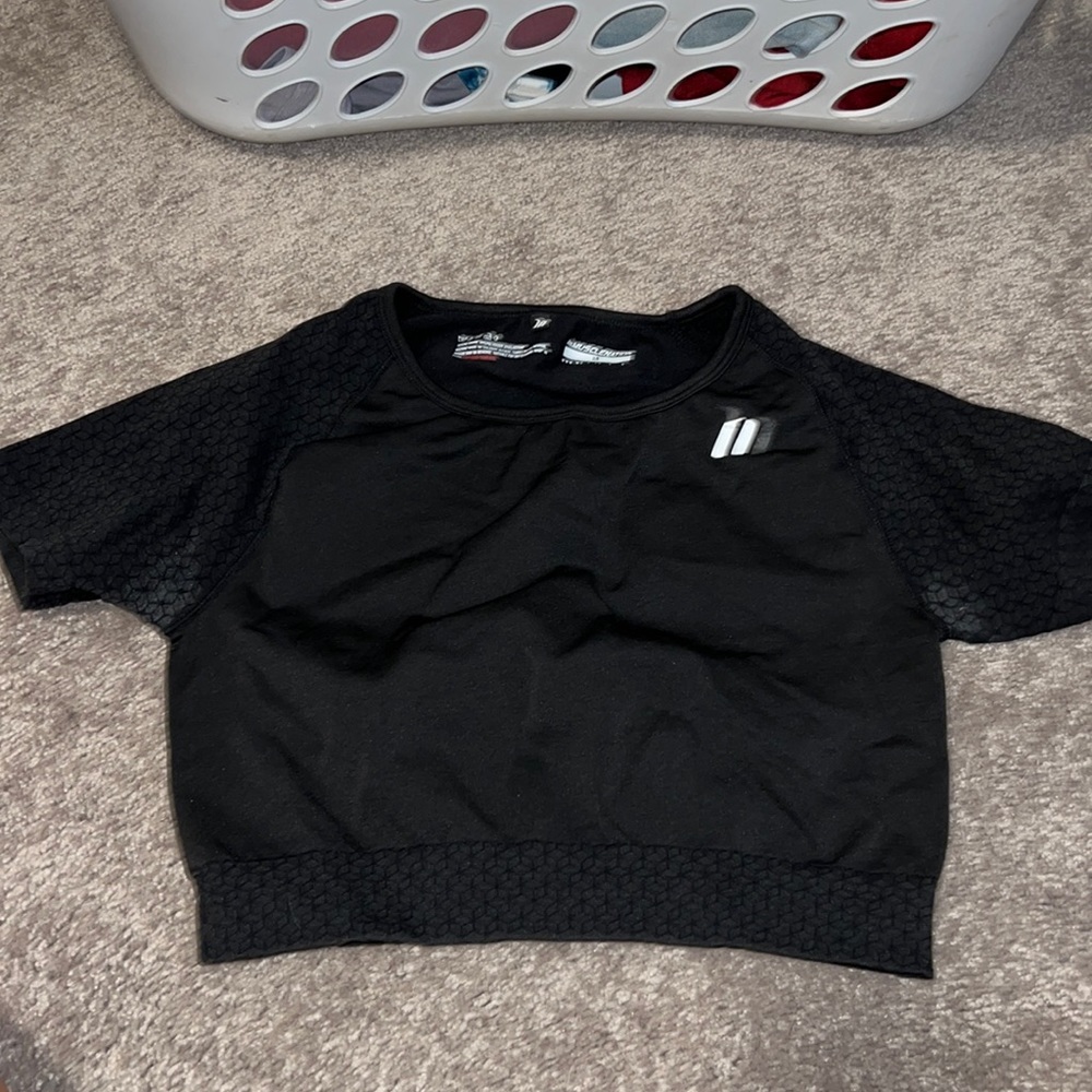 Muscle nation crop top
